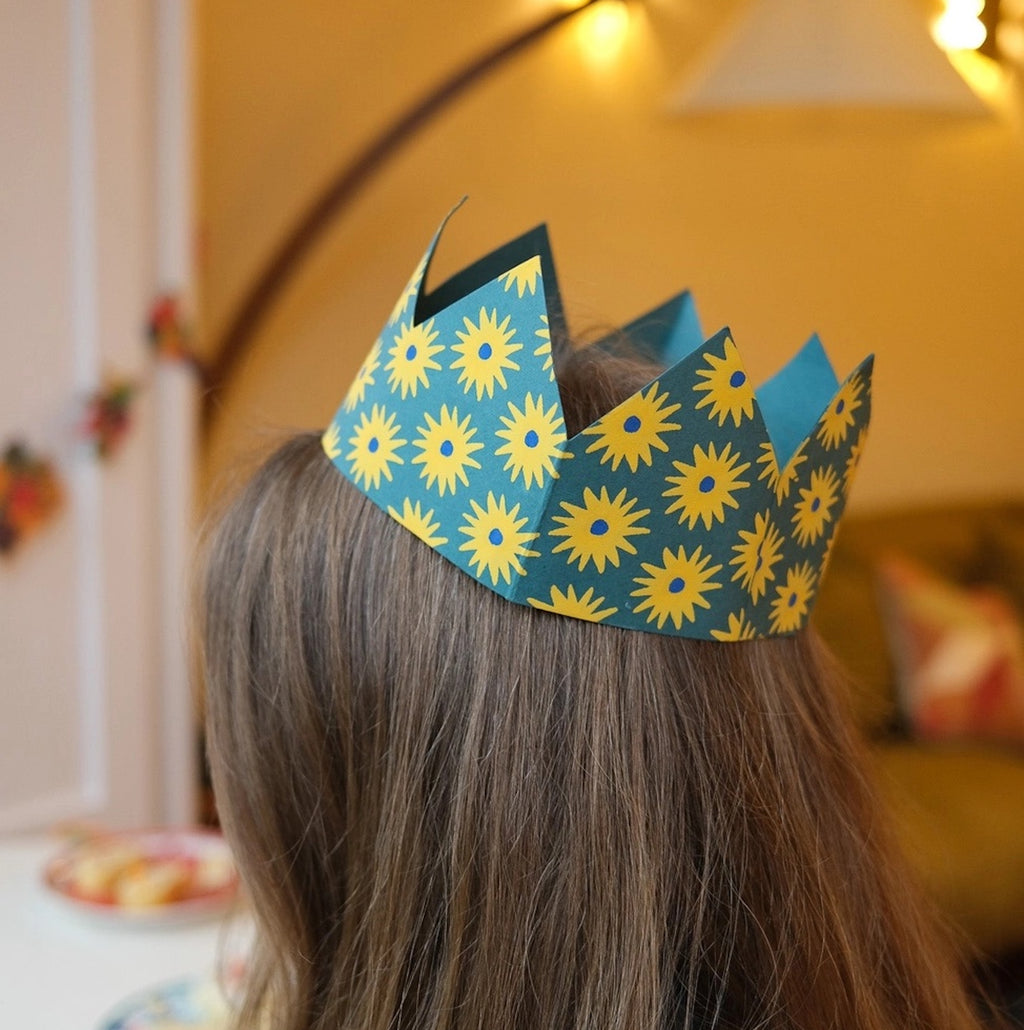 6 CELEBRATION CROWNS