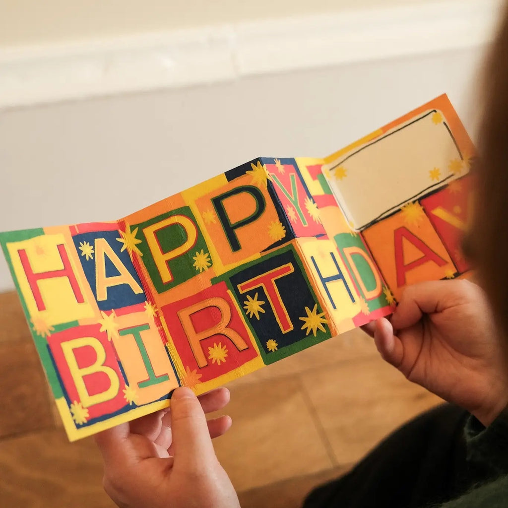 HAPPY BIRTHDAY CONCERTINA CARD