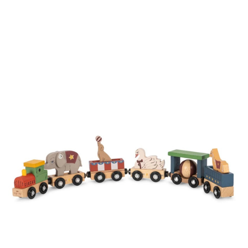 WOODEN ANIMAL TRAIN