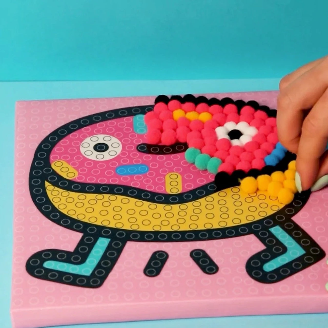POM POM BOARD KIT - DONUT (6 YEARS+)