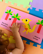 THIS LITTLE DINOSAUR BOARD BOOK (0-2 YEARS)