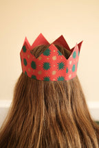 6 FESTIVE PARTY CROWNS