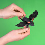 CREATE YOUR OWN FLAPPING BAT (5 YEARS+)