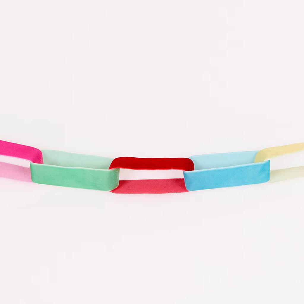 BRIGHT VELVET CHAIN LINK GARLAND