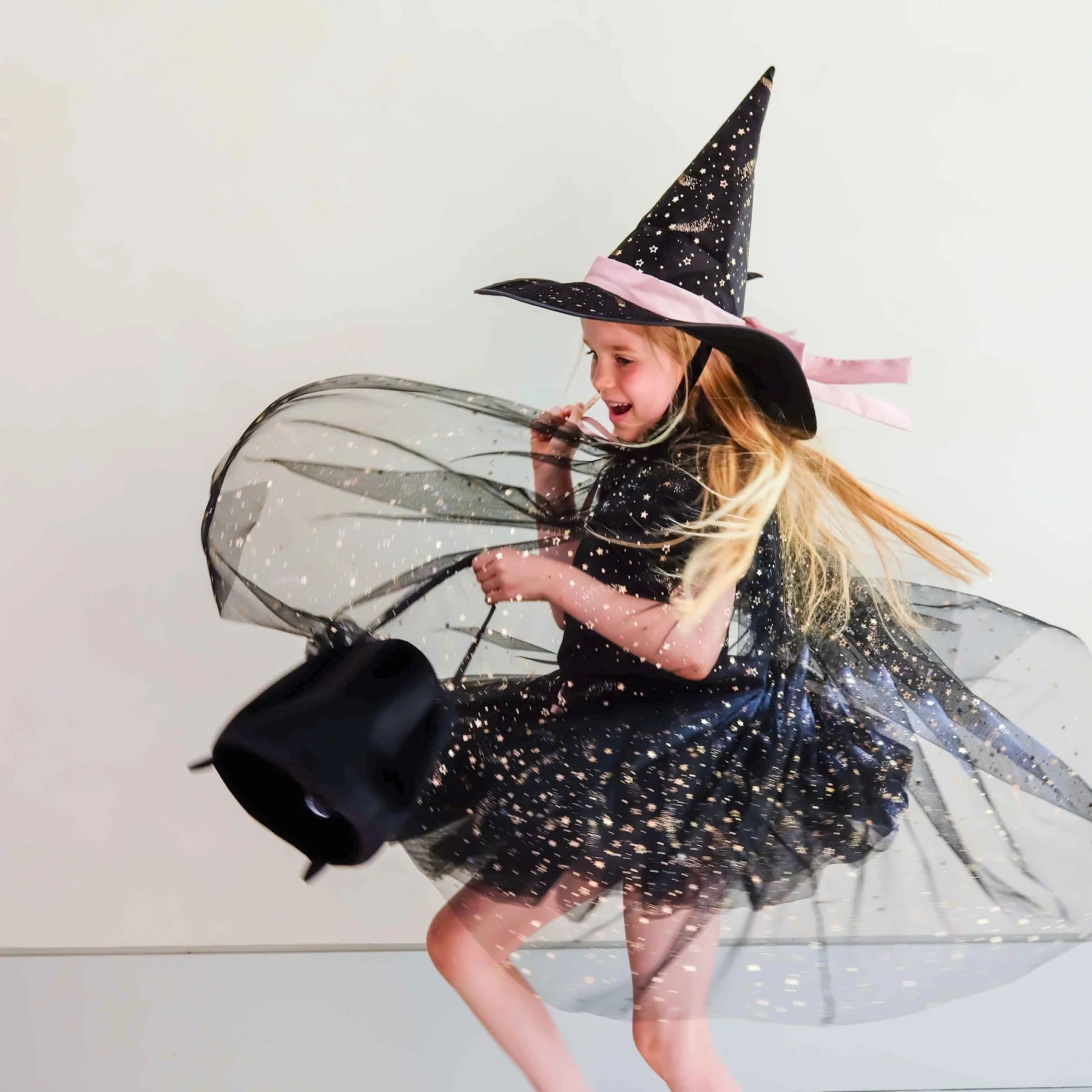 HALLOWEEN ETHEL TULLE WITCH CAPE