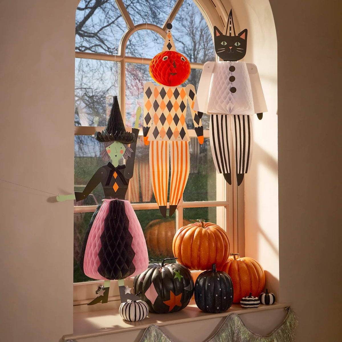 3 GIANT HANGING HALLOWEEN DECORATIONS (CAT, PUMPKIN, WITCH)