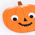 8 HALLOWEEN PUMPKIN SHAPED PAPER PLATES