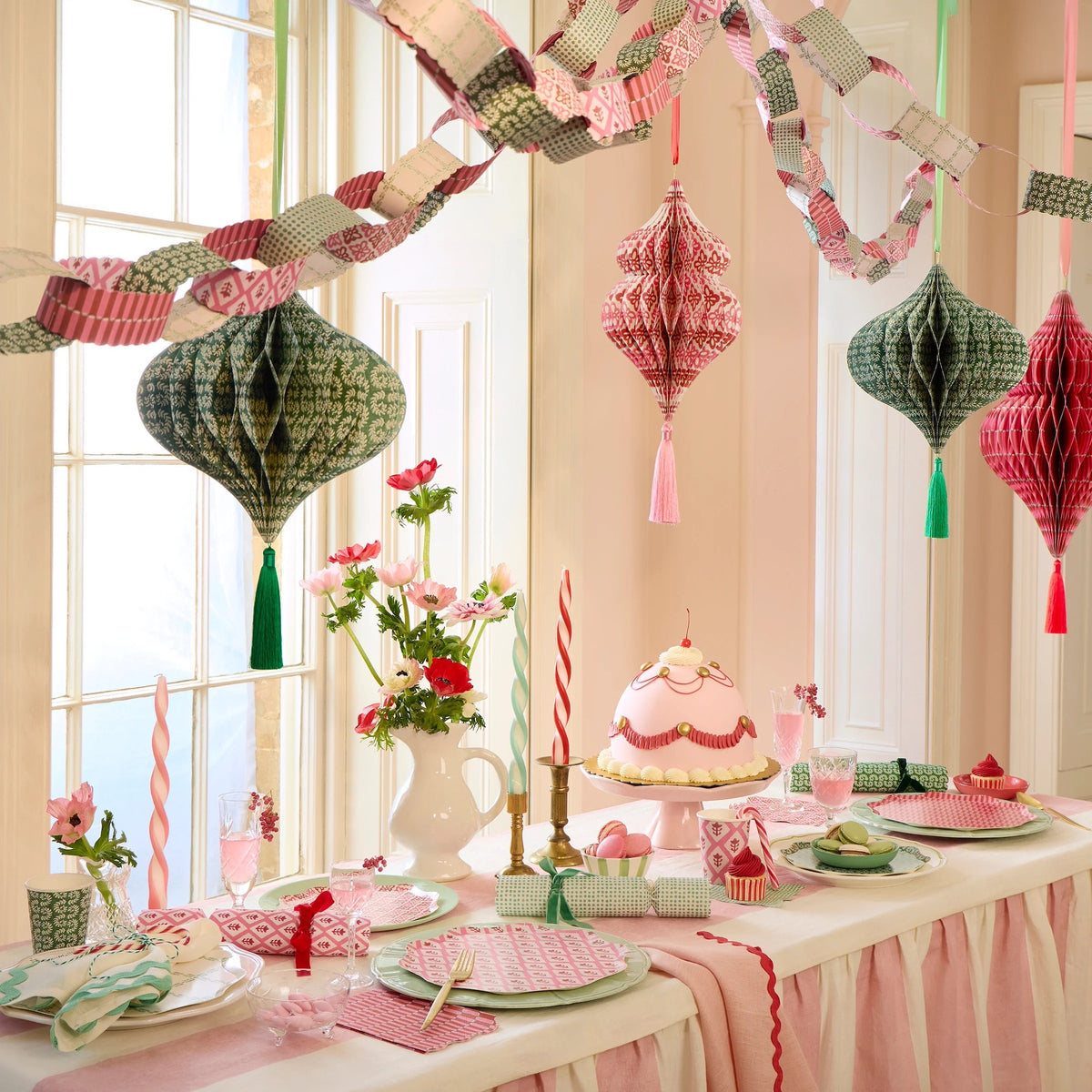 MOLLY MAHON PAPER CHAINS SET