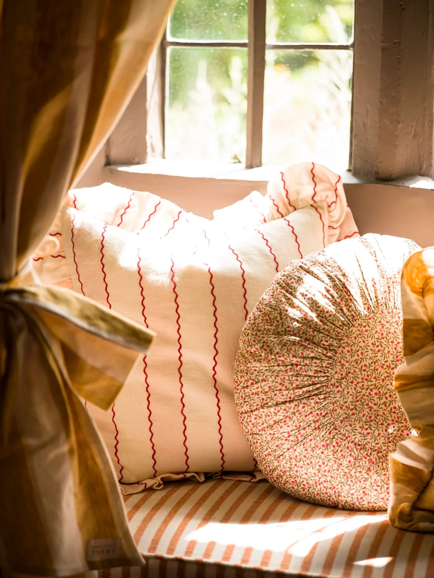 MARIONETTE EMBROIDERED STRIPE SQUARE CUSHION - PINK/CREAM (WITH PAD)