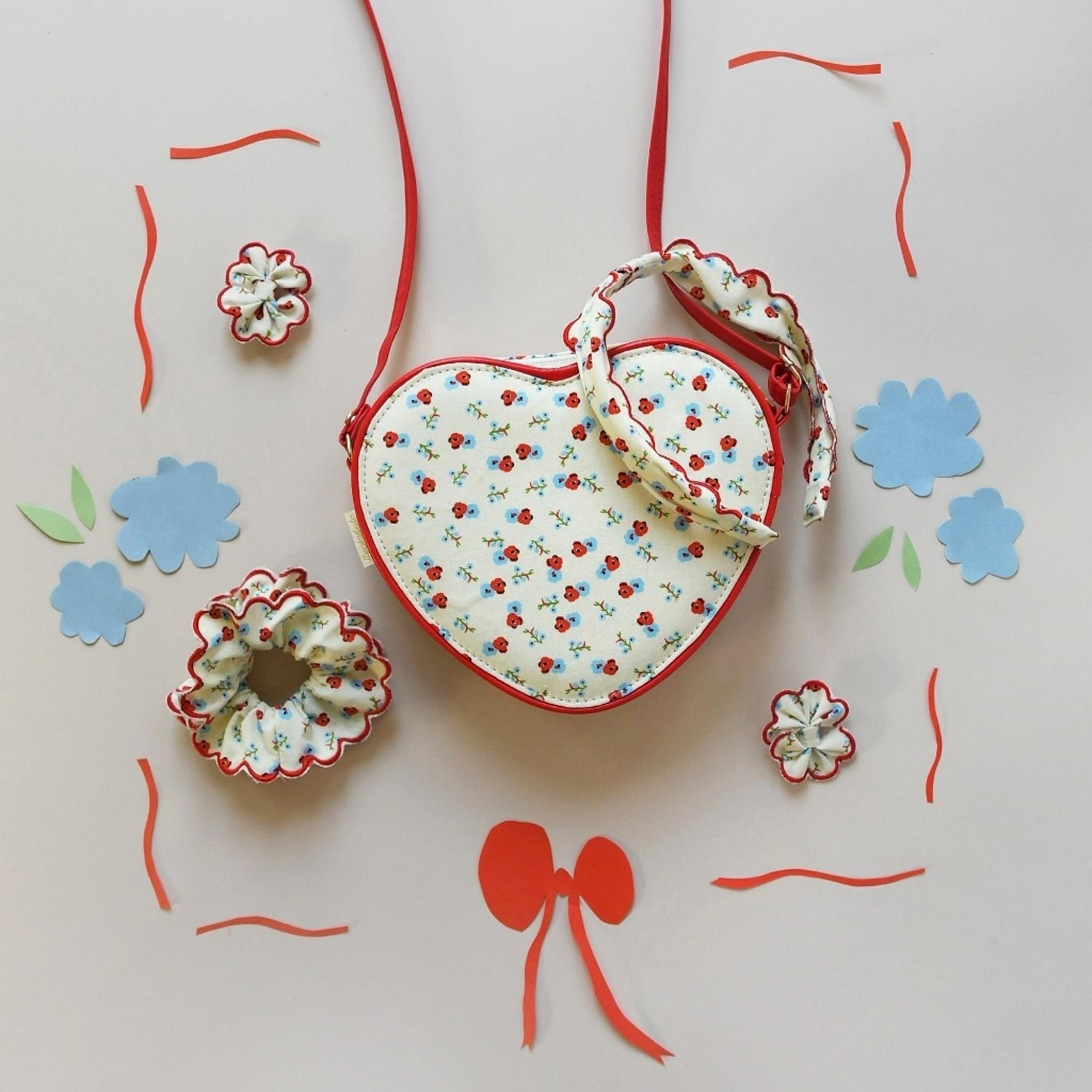 MARTHA DITSY SCALLOPED HAIR SCRUNCHIE