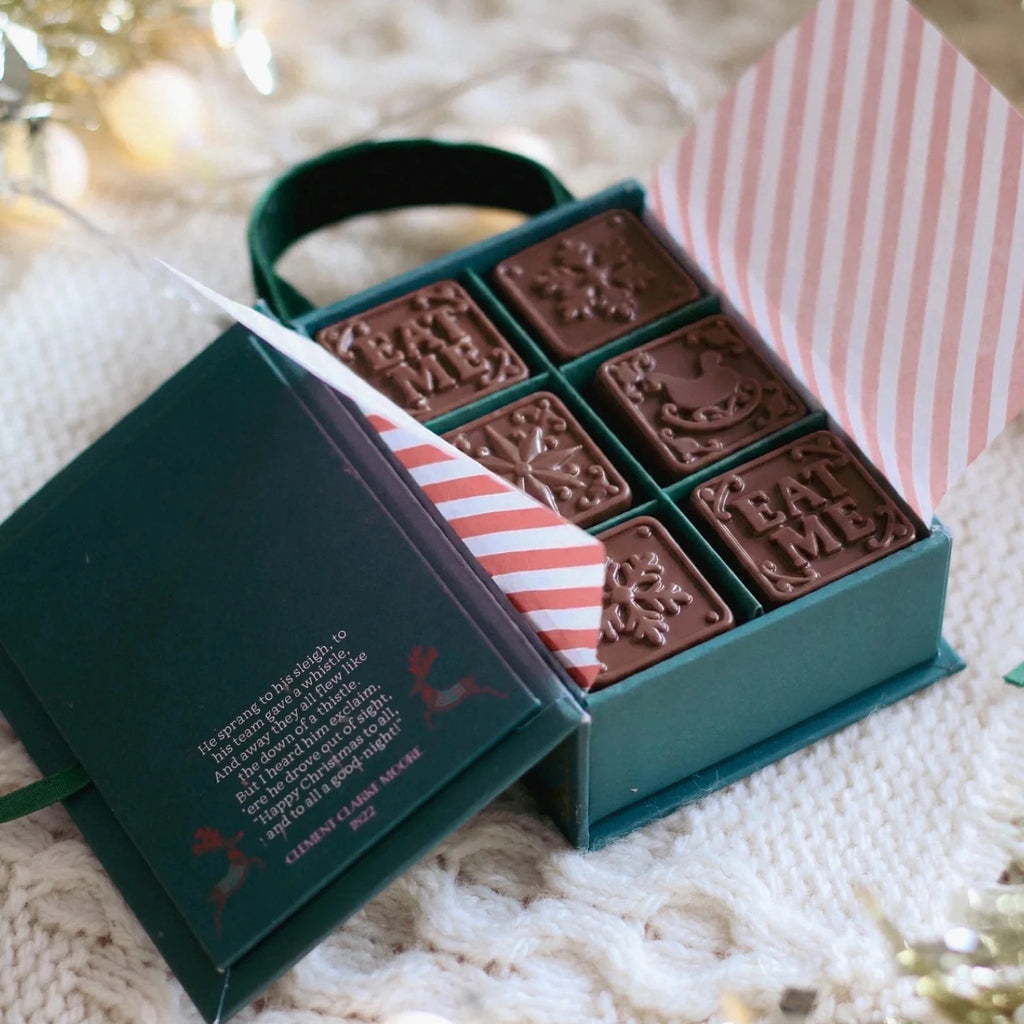 THE NIGHT BEFORE CHRISTMAS CHOCOLATE TRUFFLE BOOK